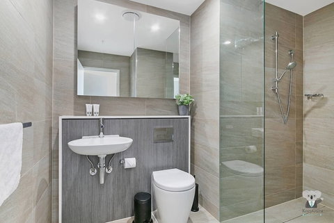 Amazing View Kozy 2 Bed APT With Parking Waterloo Nwa052 - Airlie Beach Holiday 3