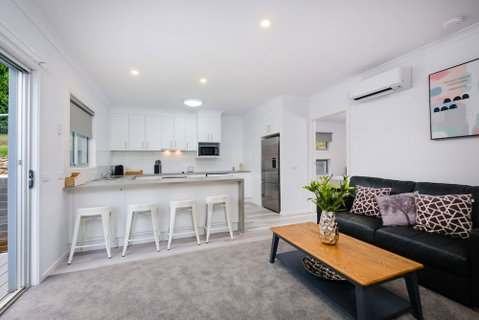 Albury Yalandra Apartment 2 - Airlie Beach Holiday 4
