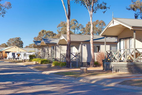 Eaglehawk Holiday Park Canberra - Airlie Beach Holiday 2
