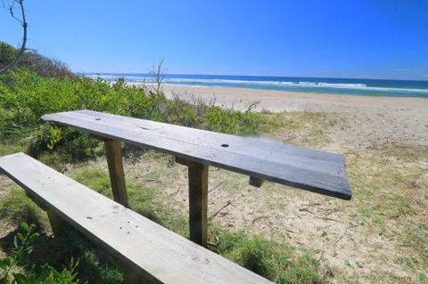 Kingscliff Private Beachfront Accomodation - Airlie Beach Holiday 6