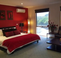 Venus Escapes Guesthouse - Airlie Beach Holiday