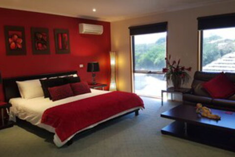 Venus Escapes Guesthouse - Airlie Beach Holiday 0