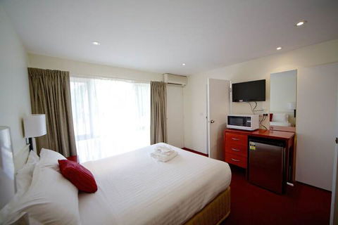 Sanctuary House Resort Motel - Airlie Beach Holiday 4