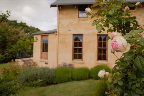 Kentisbury Country House - Airlie Beach Holiday 2