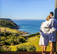 Sea Dragon Lodge  Villas - Airlie Beach Holiday
