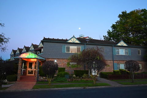 Grand Country Lodge Motel - Airlie Beach Holiday 4