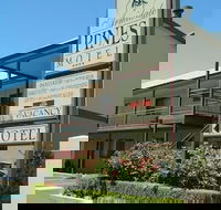 Armidale Pines Motel - Airlie Beach Holiday