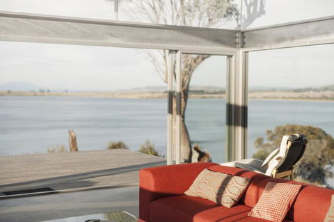 Avalon Coastal Retreat - Airlie Beach Holiday 7