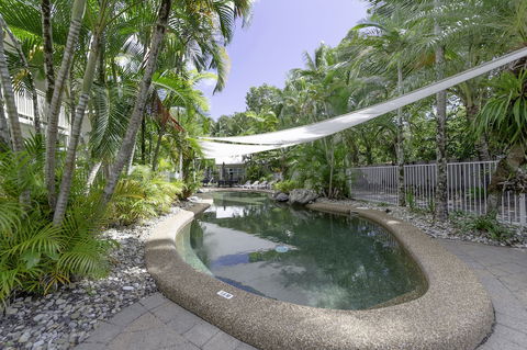 Tropical Nites - Airlie Beach Holiday 4
