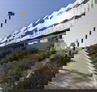 Western Sydney University Village - Campbelltown Campus - Airlie Beach Holiday