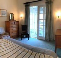 Petschel House - Airlie Beach Holiday