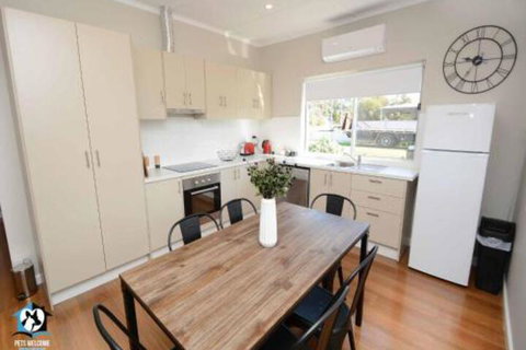 Just Renovated 2BR Cottage In Heart Of Wentworth - Airlie Beach Holiday 6