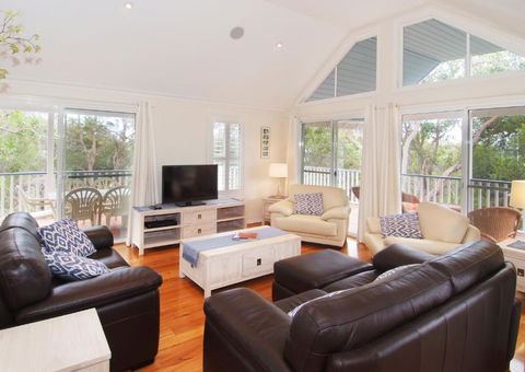 Kestral Ashore - Airlie Beach Holiday 5