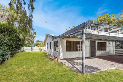 Kambera Pet Friendly Cottage On Raymond Island - Airlie Beach Holiday 6