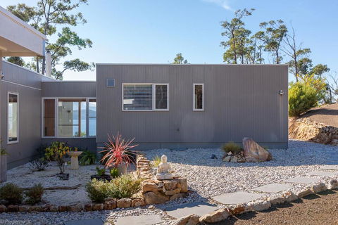 Fairwinds Tasmania - Airlie Beach Holiday 3