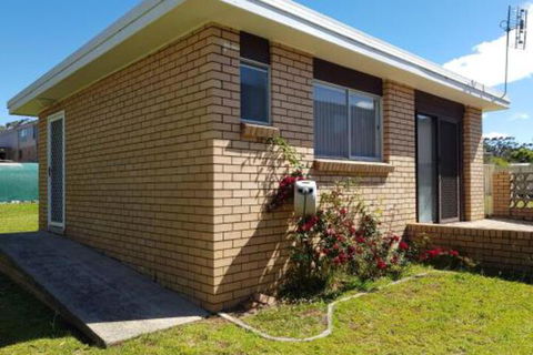Excellent St. Granny Flat - Airlie Beach Holiday 3