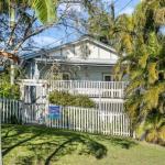 Kembali On Massinger Street - Airlie Beach Holiday 0