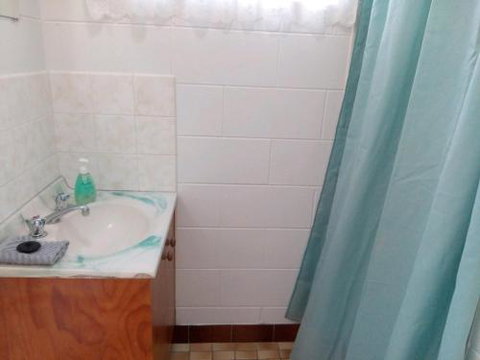 Anchor In Holiday Units South Mission Beach - Airlie Beach Holiday 6