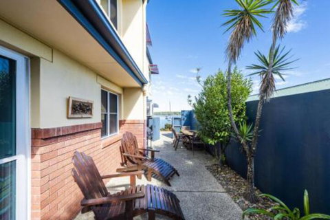 Riverview Apartments 2.1 - Airlie Beach Holiday 5