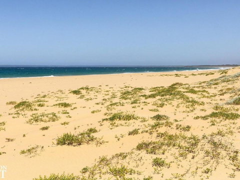 Azure Waters Perfectly Positioned With Ocean Views - Airlie Beach Holiday 3