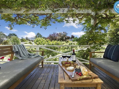 Bourne Cottage Perfect For All Seasons - Airlie Beach Holiday 4