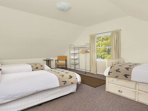 Cloudhill Magnificent Rural Views To Sydney - Airlie Beach Holiday 4