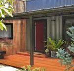 Lovett quirky stylish with a bush backdrop - Airlie Beach Holiday