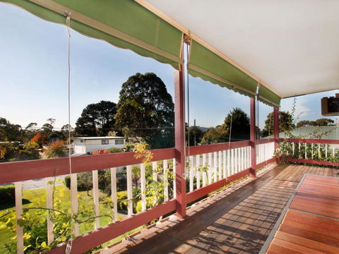 FAMILY GETAWAY DROMANA - Airlie Beach Holiday 2