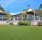 Akarana Beach House  Jervis Bay Rentals - Airlie Beach Holiday