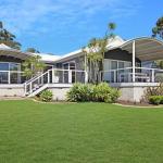 Akarana Beach House :: Jervis Bay Rentals - Airlie Beach Holiday 0