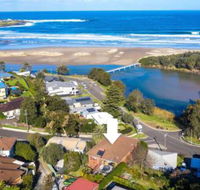 Seven Smiles riverside location  ocean views - Airlie Beach Holiday