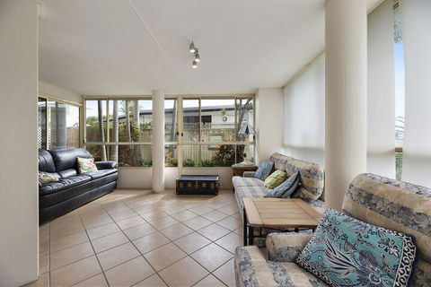 Fabulous Pet Friendly Family Home - 3 Carribean Court - Airlie Beach Holiday 7