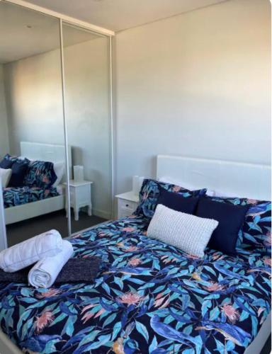LOCATION LOCATION CITY VIEWS NETFLIX WIFI WINE - Airlie Beach Holiday 5