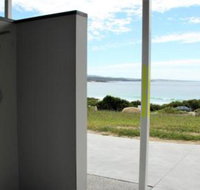 BEACHHOUSE BINALONG Luxury waterfront holiday house at Bay of Fires - Airlie Beach Holiday