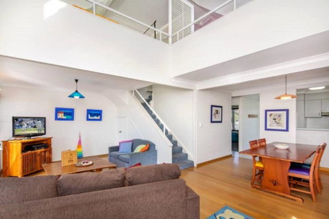 Kendall Beach Apartments 5 Belongil Beach - Airlie Beach Holiday 3