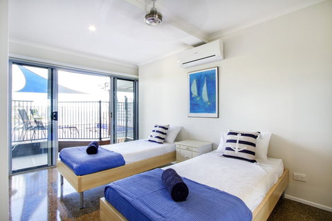 A Point Of View Airlie Beach - Airlie Beach Holiday 3