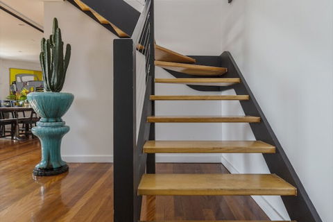 Fabulous Fitzroy Converted Warehouse - Airlie Beach Holiday 4