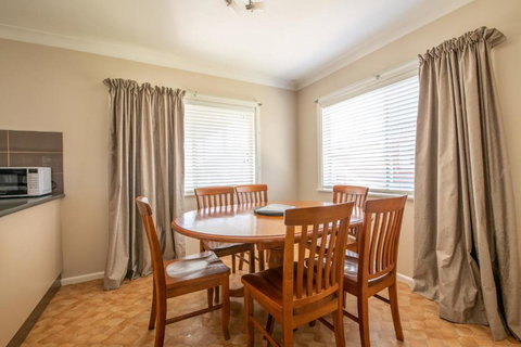 Autumn St. Trendy East Orange Near CBD - Airlie Beach Holiday 7