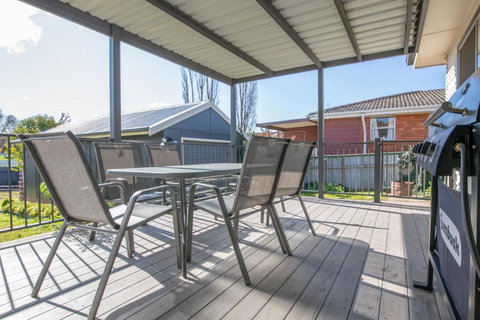 Autumn St. Trendy East Orange Near CBD - Airlie Beach Holiday 5