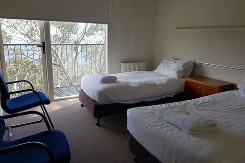 K2 Unit 11 - Airlie Beach Holiday 1