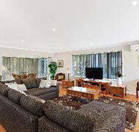 3 Bedroom House Bay Serene 15 Mistral Close - Airlie Beach Holiday
