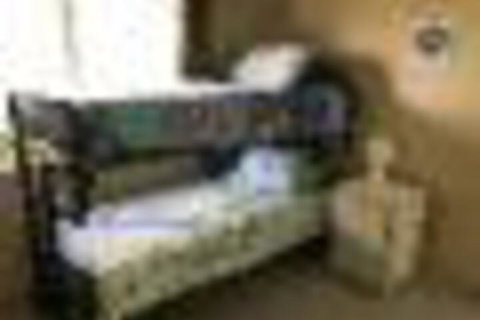 Comfortable Family Home WiFi South West Region - Airlie Beach Holiday 5