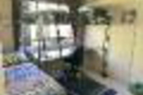 Comfortable Family Home WiFi South West Region - Airlie Beach Holiday 6