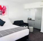 The Avenue Inn - Airlie Beach Holiday