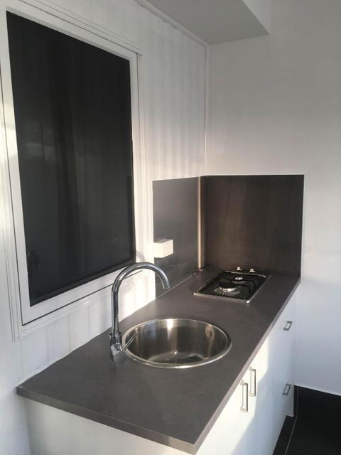 Coonawarra Cabins Unit C - Airlie Beach Holiday 4