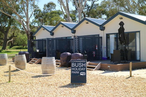 Coonawarra Cabins Unit C - Airlie Beach Holiday 3