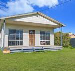 Julieanne South beach home made for families - Airlie Beach Holiday