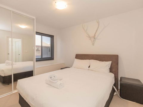 Edge 6 / 16 Clyde Street - Airlie Beach Holiday 2