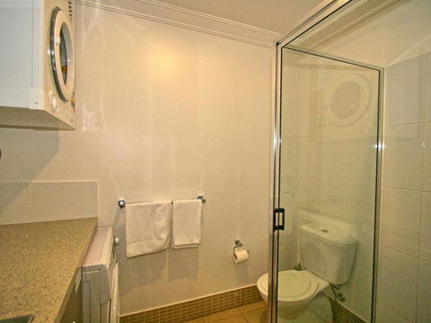 Khione 5 / 23 25 Kirwan Close - Airlie Beach Holiday 4