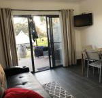 Coonawarra Cabins Unit B - Airlie Beach Holiday